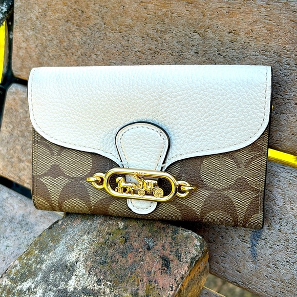 Coach Handbags - Coach Jade Medium Envelope Wallet In Signature Canvas